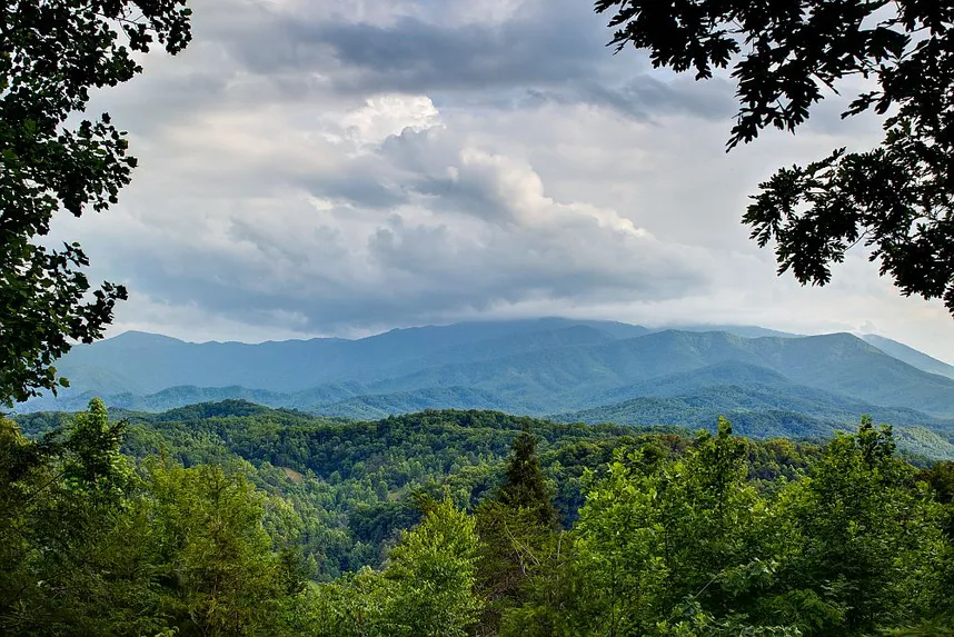 Winter Wonderland in the Smokies: Top Experiences for Couples