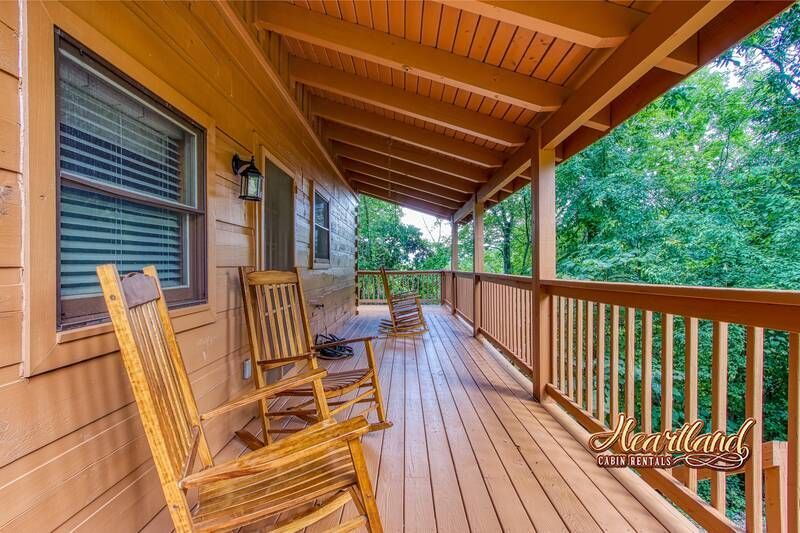 pigeon-forge-cabin-Country-Hideaway-porch_03.jpg