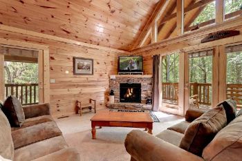 Gatlinburg Cabin Rental Living Room